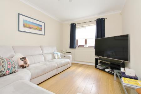 6 bedroom Detached house for sale in Blue Hayes Close, Andover, Andover, SP10