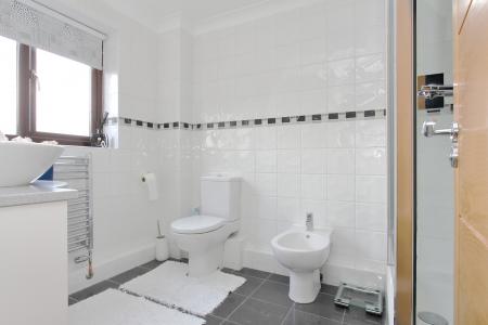 6 bedroom Detached house for sale in Blue Hayes Close, Andover, Andover, SP10