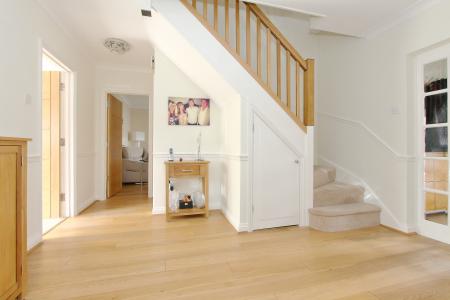 6 bedroom Detached house for sale in Blue Hayes Close, Andover, Andover, SP10