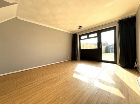 2 bedroom End of terrace house to let in Treagore road, Calmore, SO40