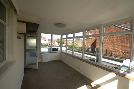 2 bedroom Flat to let in Weyhill Road, Andover, SP10