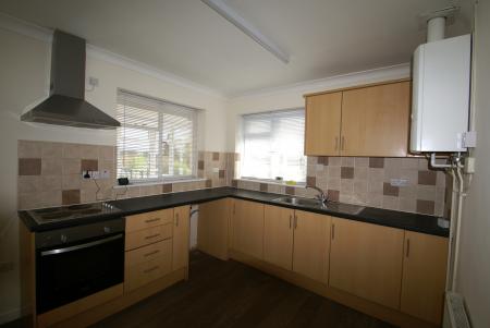 2 bedroom Flat to let in Weyhill Road, Andover, SP10