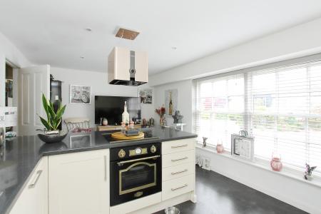 3 bedroom Semi-detached house for sale in Upper Clatford, Andover