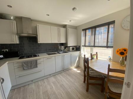3 bedroom Detached house to let in Cashmere Drive, Andover, Andover, SP11