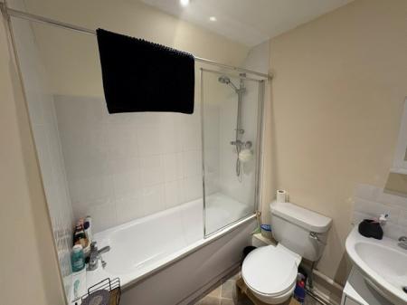 1 bedroom Flat to let in Ludgershall Road, Ludgershall, SP11