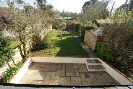 2 bedroom Terraced House to let in Church Street, Collingbourne, SN8