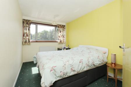 3 bedroom End of terrace house for sale in Gallaghers Mead, Andover
