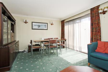 3 bedroom End of terrace house for sale in Gallaghers Mead, Andover