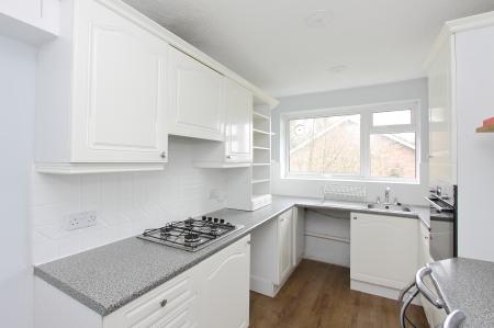 2 bedroom Maisonette to let in Neville Close, Andover