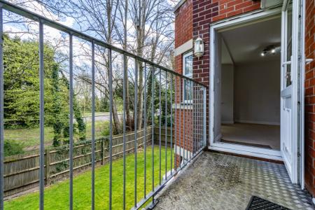 2 bedroom Flat for sale in Kilworth Court, Andover