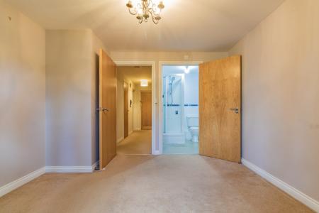 2 bedroom Flat for sale in Kilworth Court, Andover