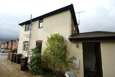 1 bedroom Flat to let in Eastfield Road, Andover, SP10