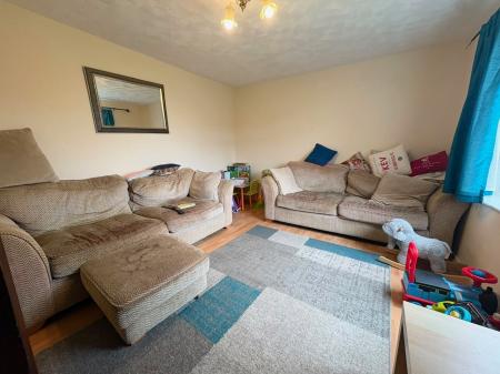 3 bedroom Terraced House to let in Wood Park, Ludgershall