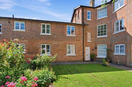 1 bedroom Flat for sale in The Cloisters, Junction Road