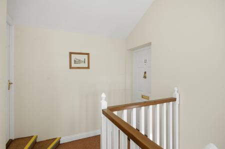 1 bedroom Flat for sale in The Cloisters, Junction Road