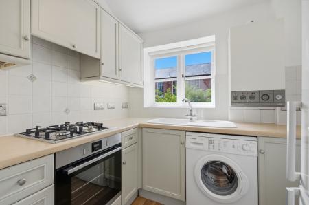 1 bedroom Flat for sale in The Cloisters, Junction Road