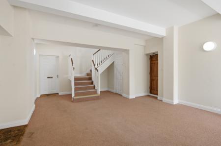 1 bedroom Flat for sale in The Cloisters, Junction Road