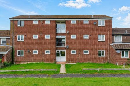 Landseer Court, Artists Way, Andover