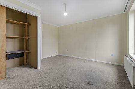 1 bedroom Flat for sale in Landseer Court, Artists Way, Andover