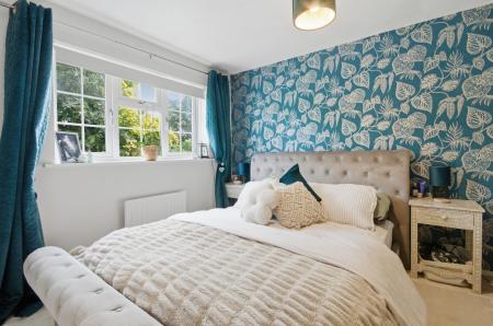 3 bedroom Detached house for sale in Weyhill Gardens, Weyhill