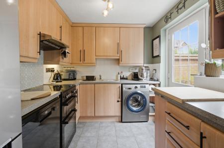 3 bedroom Detached house for sale in Weyhill Gardens, Weyhill