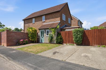 1 bedroom Semi-detached house for sale in Swallowfields, Andover
