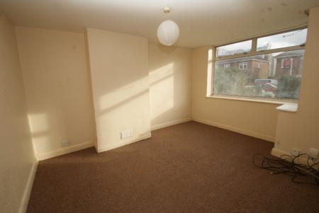 1 bedroom Flat to let in The Crescent, Andover, SP10