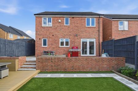 4 bedroom Detached house to let in Halter Way, Andover
