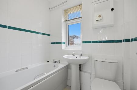 2 bedroom Bungalow for sale in Astor Crescent, Ludgershall