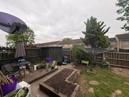 3 bedroom Terraced House to let in Byng Walk, Admirals Way, Andover, SP10