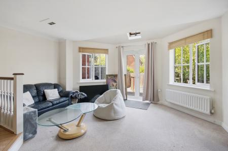 4 bedroom Semi-detached house for sale in Blossom Close, Andover