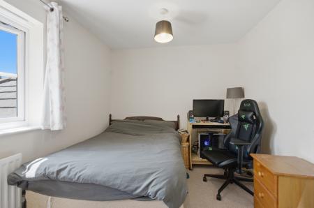 4 bedroom Semi-detached house for sale in Blossom Close, Andover