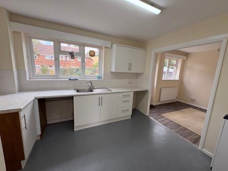 3 bedroom Terraced House to let in Leigh Road, Andover, SP10
