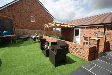 1 bedroom House share to let in Tapestry Road, Andover, SP11