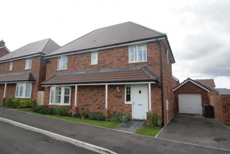 Tapestry Road, Andover, SP11