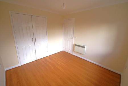2 bedroom Flat to let in Station Approach, Ludgershall, SP11