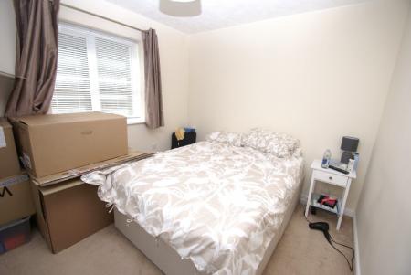 2 bedroom Flat to let in Suffolk Road, Andover, SP10