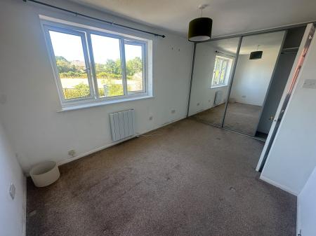 3 bedroom Link detached house to let in Rectory Place, Weyhill
