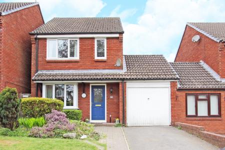 Rectory Place, Weyhill