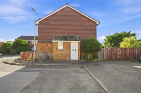 1 bedroom Semi-detached house for sale in Chapel River Close, Andover