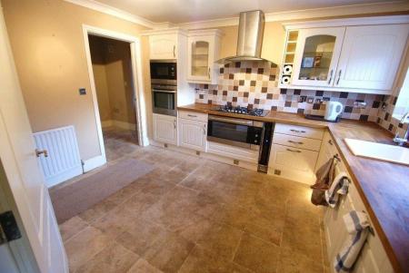 1 bedroom House share to let in Anton Road, Andover, SP10