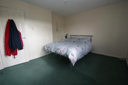 2 bedroom Semi-detached house to let in Rowan Close, Durrington, SP4