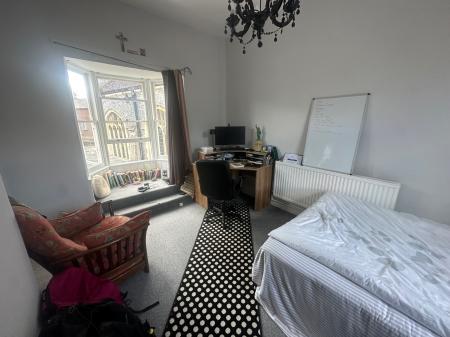 1 bedroom Flat to let in Bridge Street, Andover