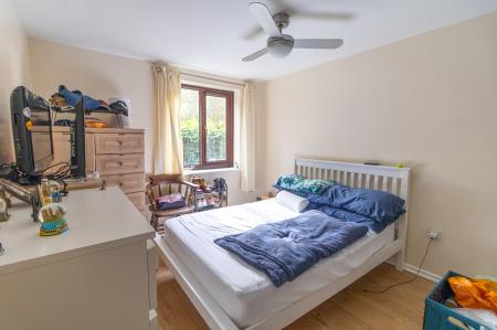 2 bedroom Flat to let in Shepherds Spring Lane, Andover, SP10