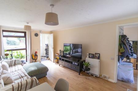 2 bedroom Flat to let in Shepherds Spring Lane, Andover, SP10