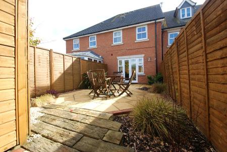 3 bedroom Terraced House for sale in Colvin Close, Andover