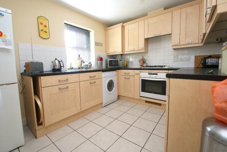 3 bedroom Terraced House for sale in Colvin Close, Andover