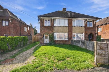 1 bedroom Flat for sale in Tollgate Road, Andover
