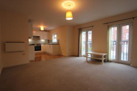 2 bedroom Flat for sale in Hardy Close, Dukinfield, SK16