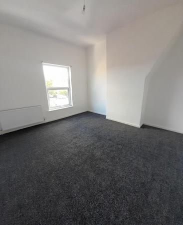 2 bedroom Terraced House for sale in Kings Road, Ashton-Under-Lyne, OL6